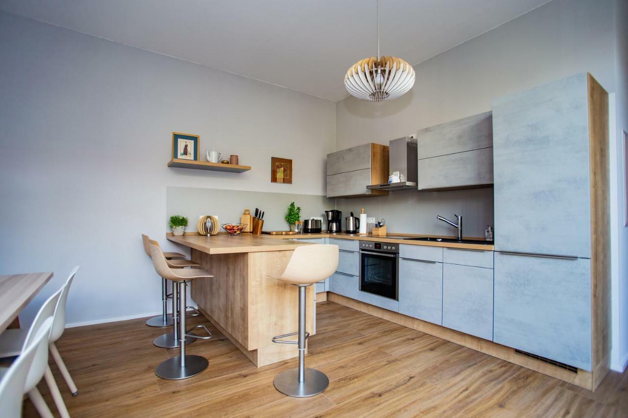 Eckhof Domizil - Grosszuegige Ferienwohnung Mit Kleinem Garten In Der Altstadt Von Gotha Exteriör bild