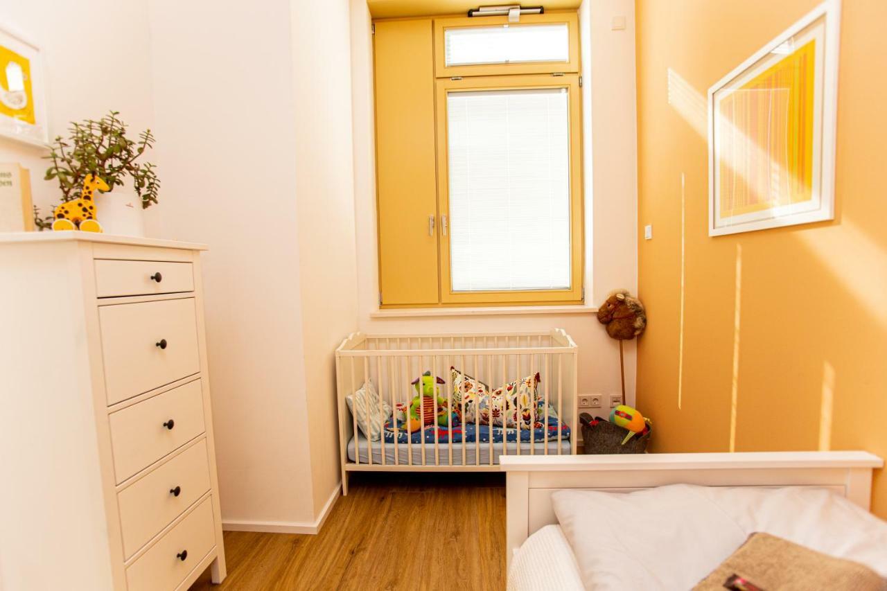 Eckhof Domizil - Grosszuegige Ferienwohnung Mit Kleinem Garten In Der Altstadt Von Gotha Exteriör bild